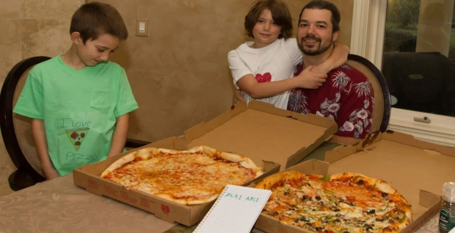 billion-for-two-pizzas-historic-bitcoin-purchase-turns-15-