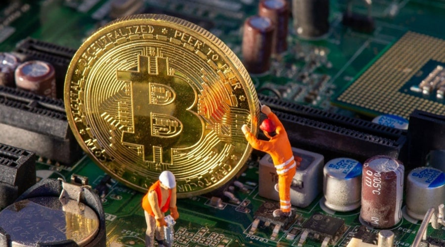 bitcoin-miners-halt-sales-btc-gains-20-hash-ribbon-buy-signa