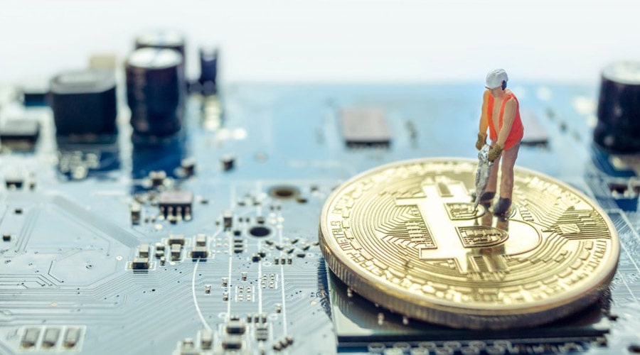 solo-bitcoin-miner-collects-373-000-block-reward