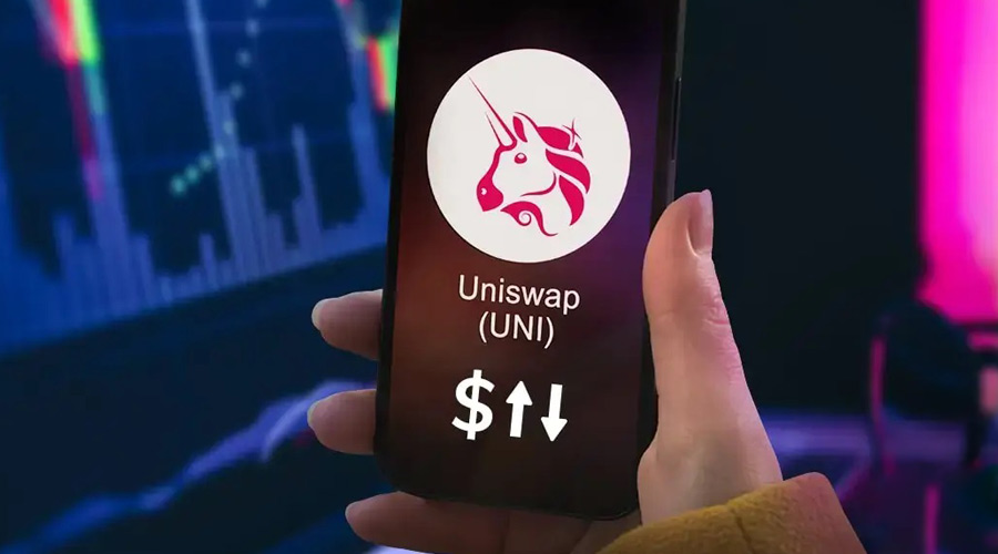 uniswap-price-at-risk-as-bearish-double-top-forms-and-key-metric-decline-